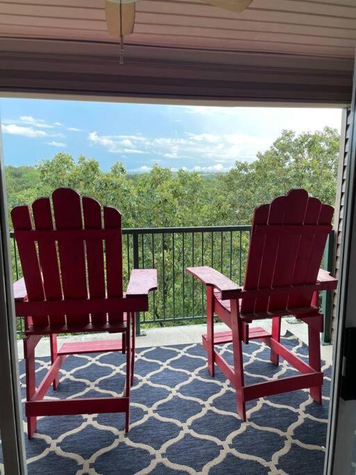 Penthouse Suite At Holiday Hills Book Today Branson Kültér fotó